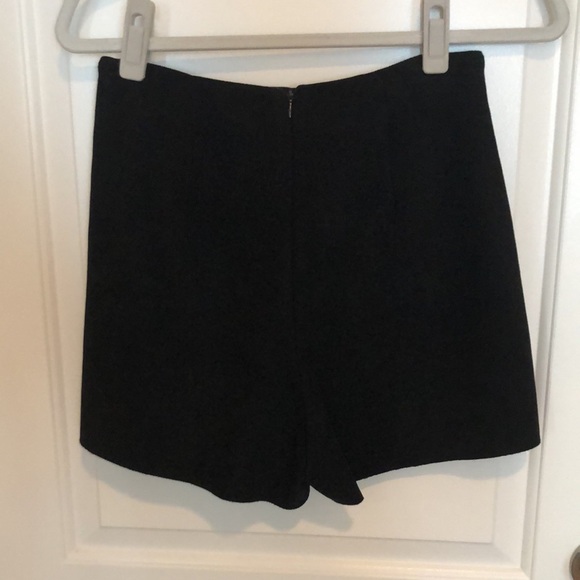 Black Suede Envelope Zara Skort with Circle Zipper - Picture 2 of 4